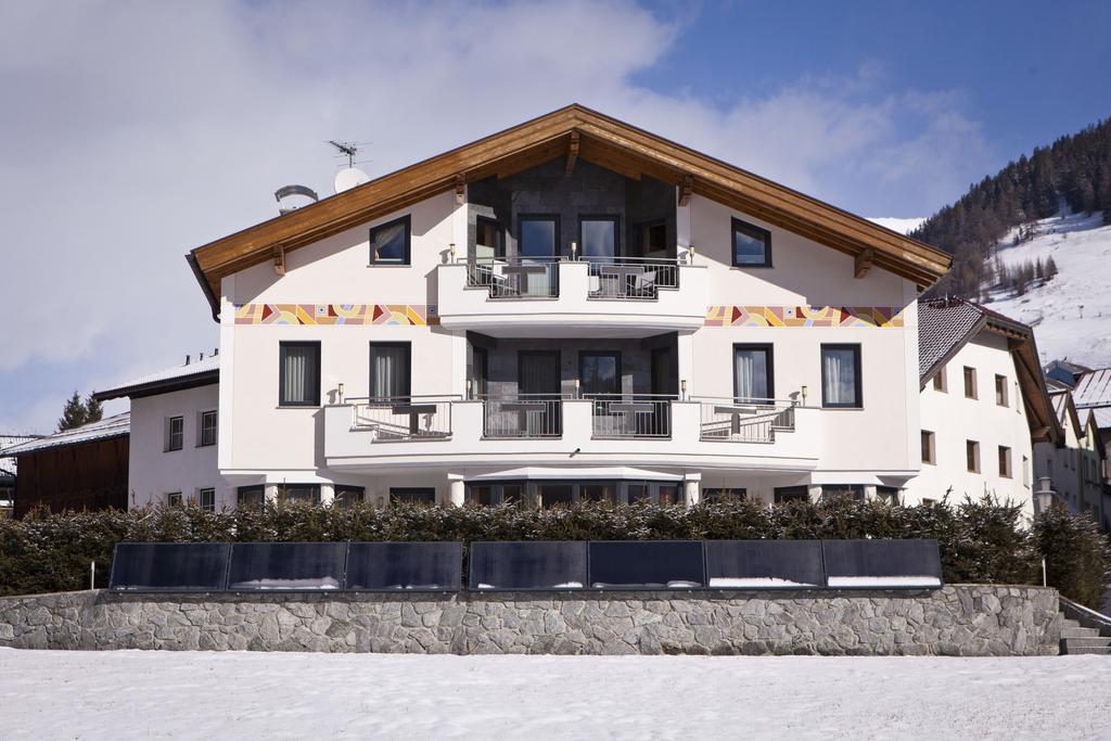 Apart Alpen Royal Nauders Exterior photo